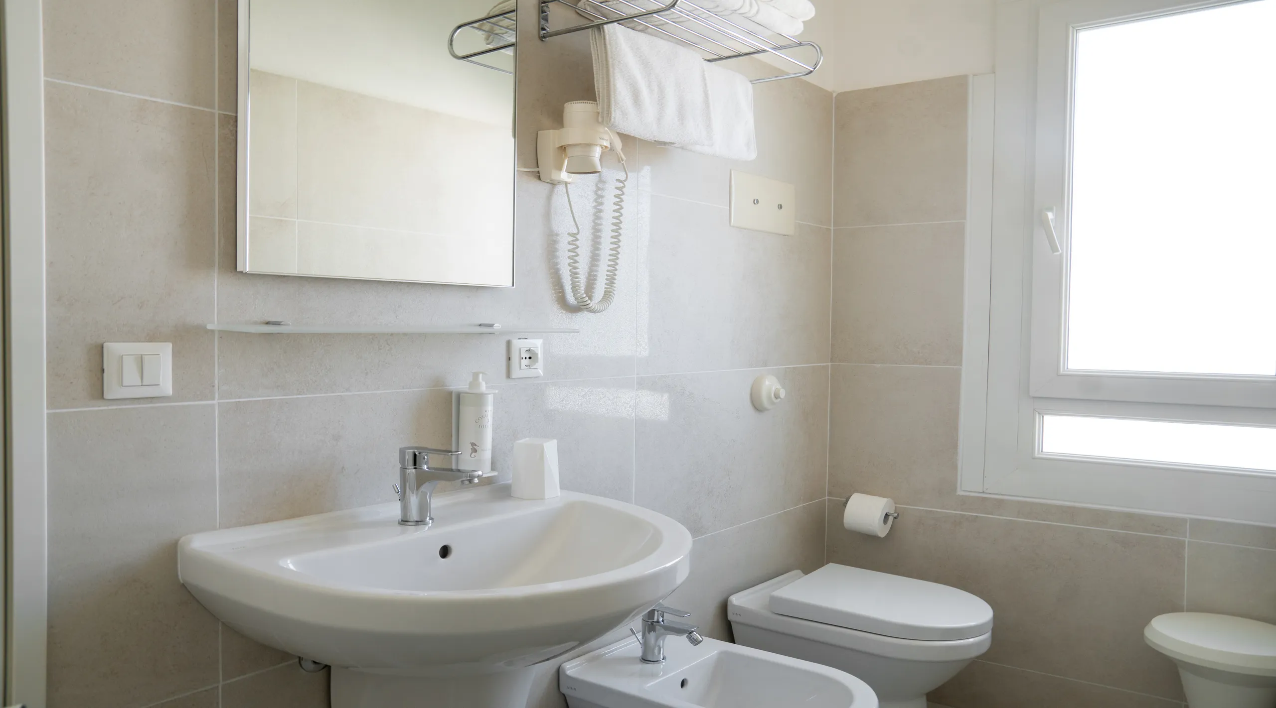 Familiare vista laterale 6